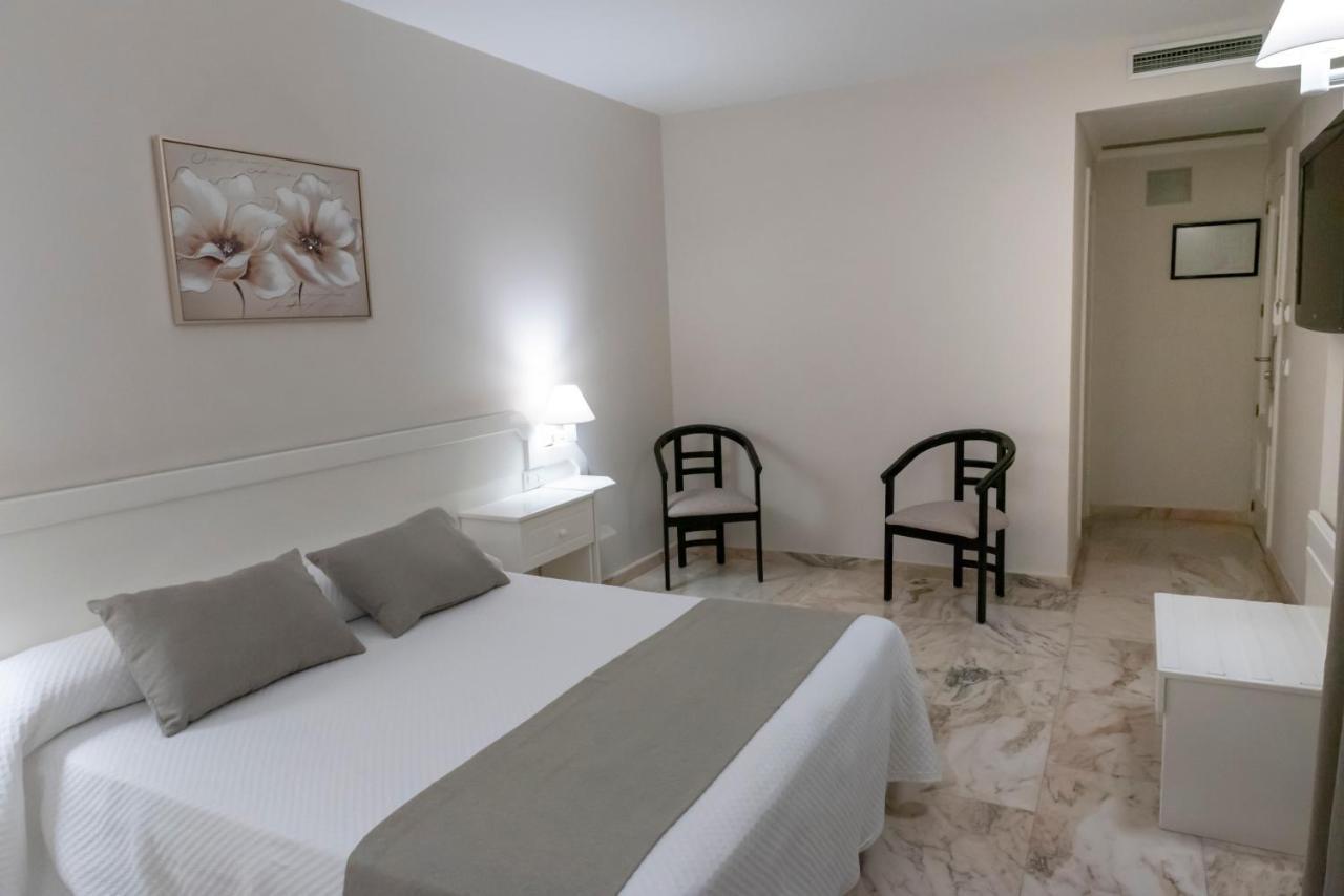 Hotel Ramomar Томельйосо Екстер'єр фото
