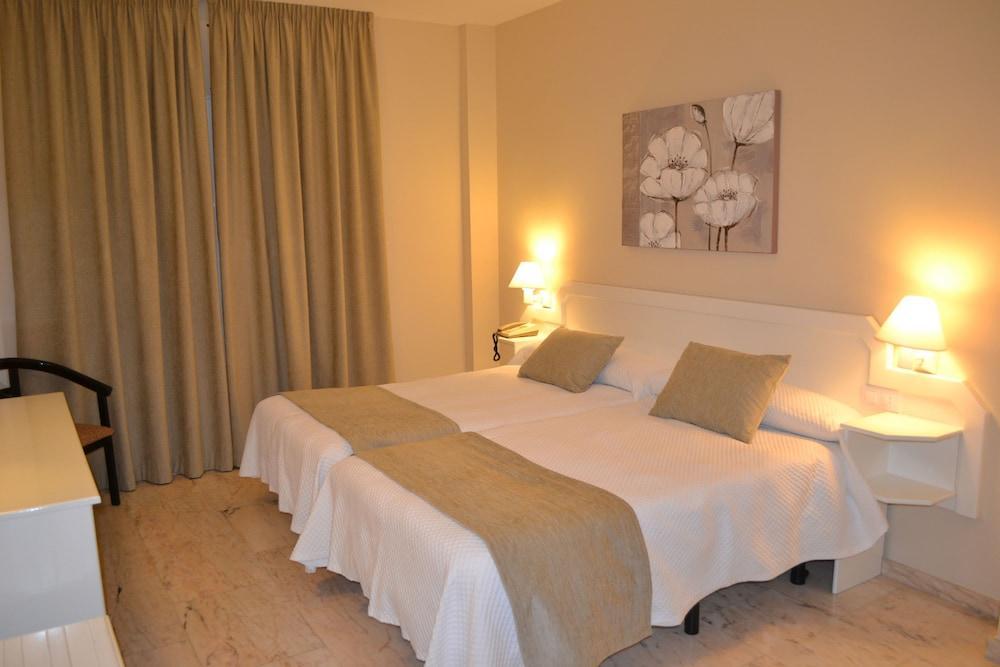 Hotel Ramomar Томельйосо Екстер'єр фото